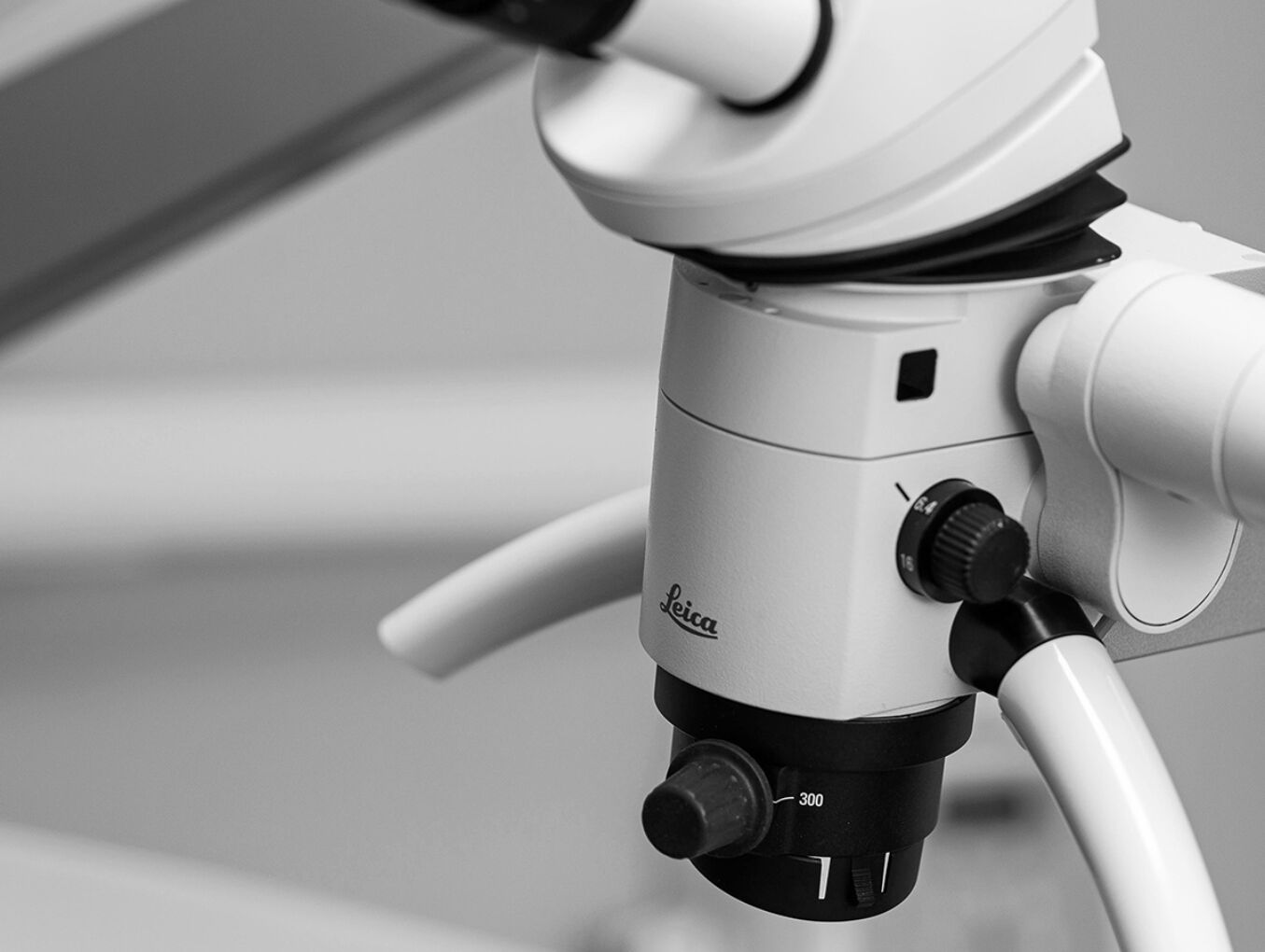 Необхідність мікроскопа в стоматології